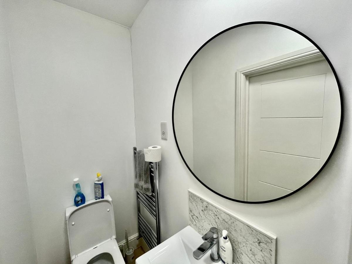 Lovely Self Contained Now Available Appartement *