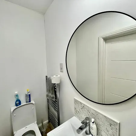 Lovely Self Contained Studio Now Available Londres Exterior foto